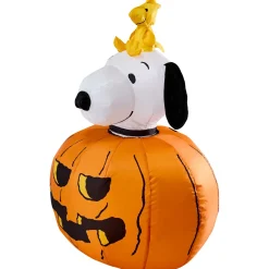 3.5 Foot Peanuts Classic Snoopy Halloween Inflatable Lawn Decoration