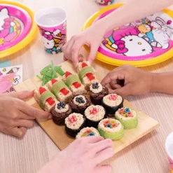 Hello Kitty and Friends Dessert Plates, 7in, 8ct - Sanrio