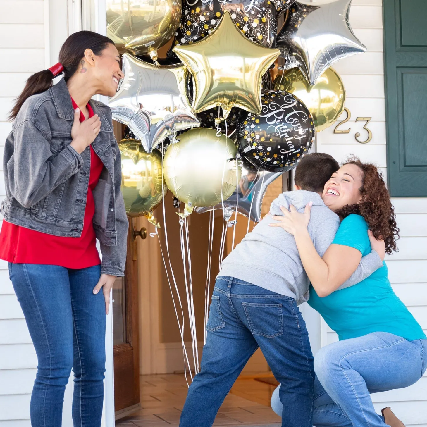 Premium Sparkling Celebration Birthday Foil Balloon Bouquet, 8pc